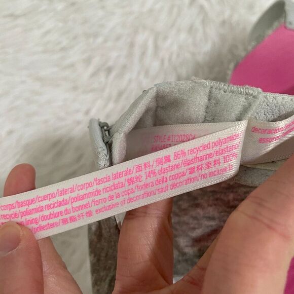 Women PINK Victoria's Secret Wear Everywhere Push Up Bra in Gray Size 32DD - Picture 8 of 11